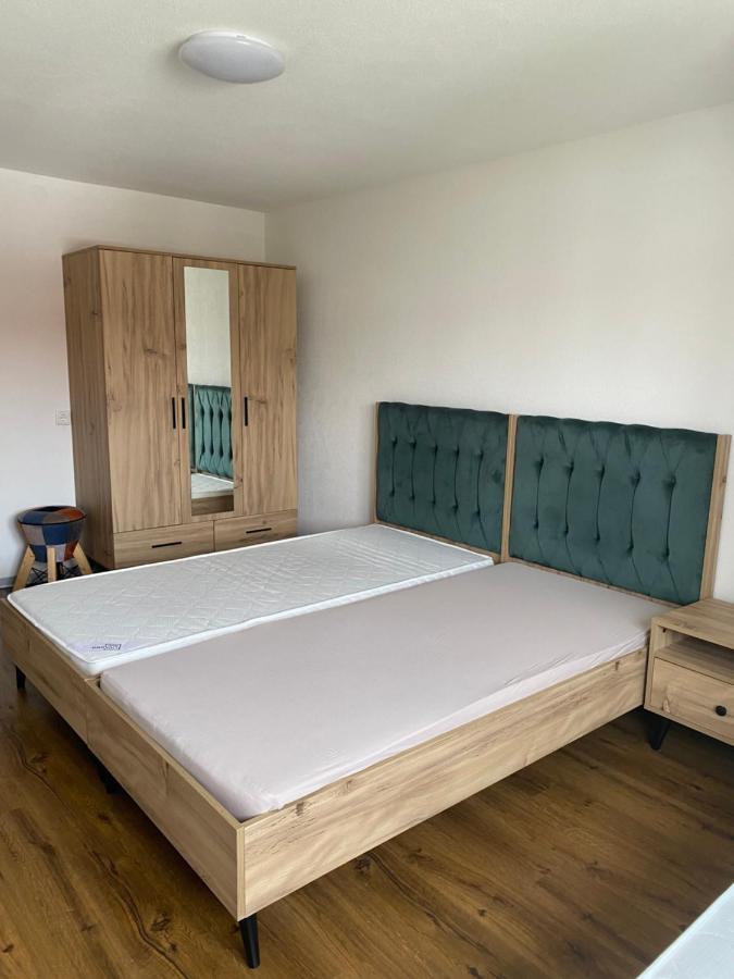 Apartment Era 2